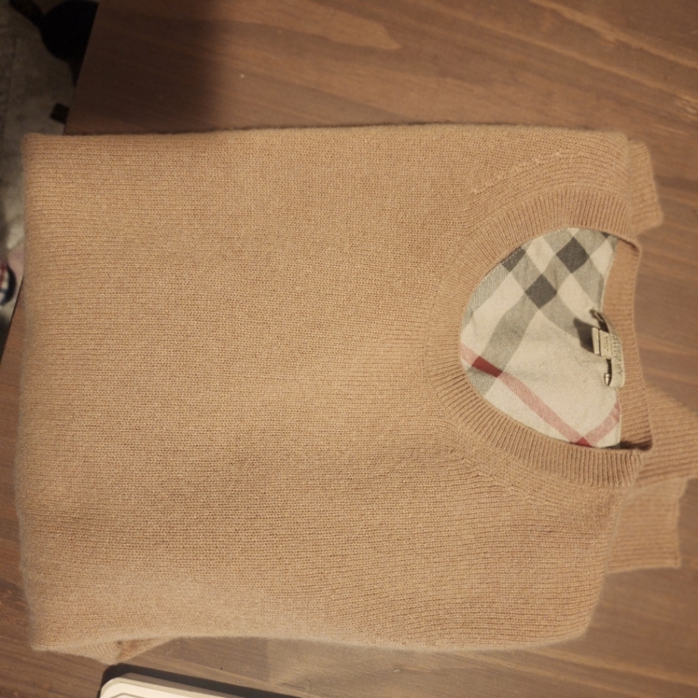 Burberry sweater elbow patch signature